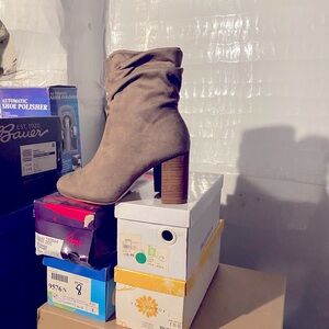 Tan heel boots